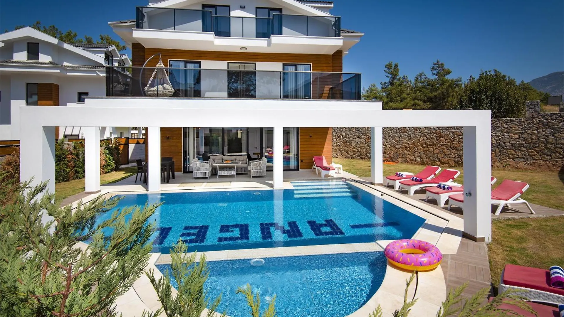 Hisar Celebrity E Βίλα Φετιγιέ